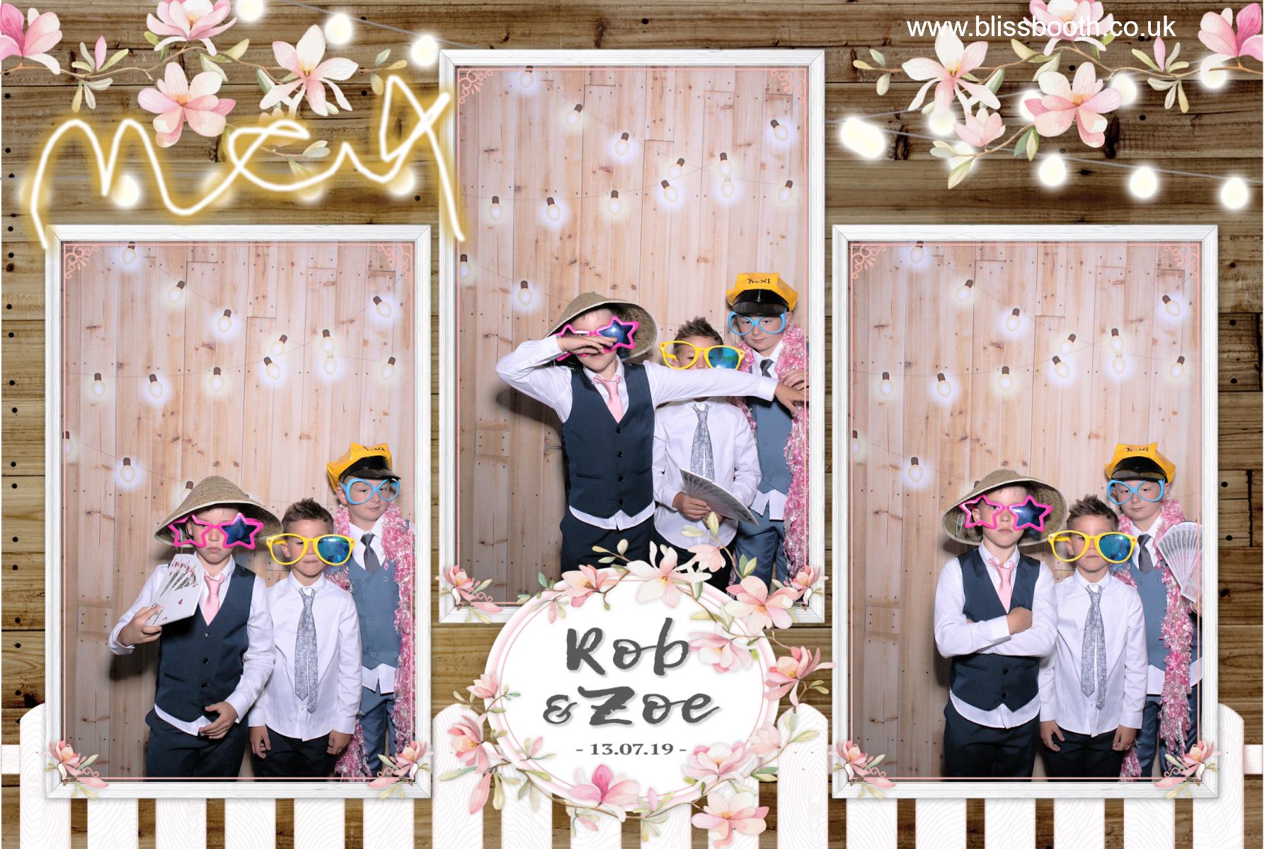 Rob and Zoe | View more photos from the event at gallery.blissbooth.co.uk/u/BlissBooth/Rob-and-Zoe